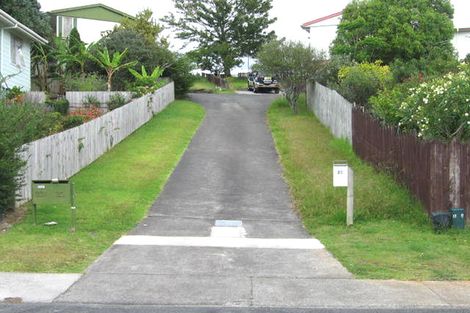 Photo of property in 22 Tawavale Crescent, Totara Vale, Auckland, 0629