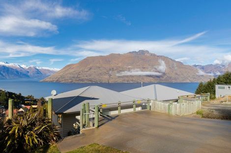 Photo of property in 58a Dart Place, Fernhill, Queenstown, 9300