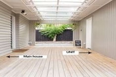 Photo of property in 84a Triangle Road, Massey, Auckland, 0614