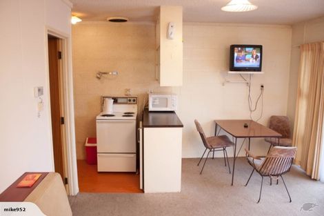 Photo of property in 120 Maddison Street, Akina, Hastings, 4122