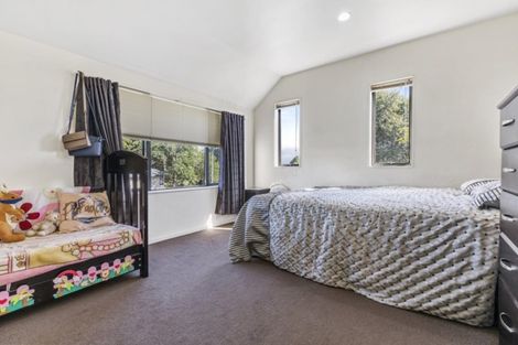 Photo of property in 2 Whitbourne Heights, Manurewa, Auckland, 2105