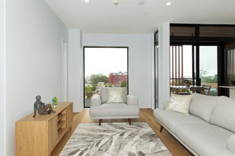 Photo of property in Frank Sargeson Apts, 501/74 Anzac Street, Takapuna, Auckland, 0622