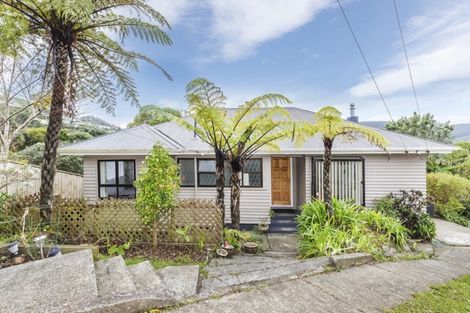 Photo of property in 11a Hillary Street, Tawa, Wellington, 5028