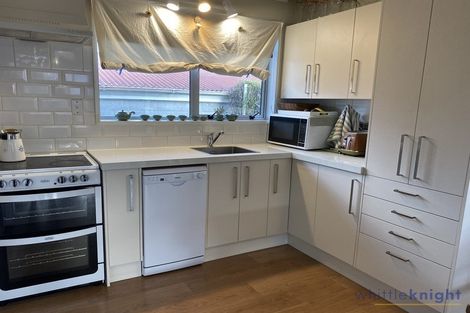 Photo of property in 2/19 Salford Avenue, Redwood, Christchurch, 8051