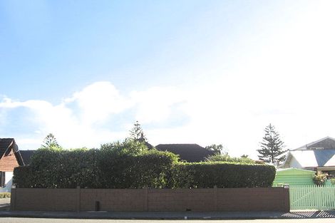 Photo of property in 132 Muritai Road, Eastbourne, Lower Hutt, 5013