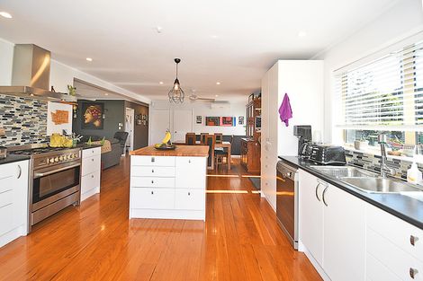 Photo of property in 57 Hauraki Road, Leigh, Warkworth, 0985