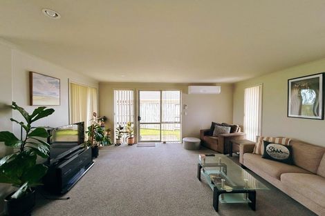 Photo of property in 48 Parkside Drive, Huntington, Hamilton, 3210