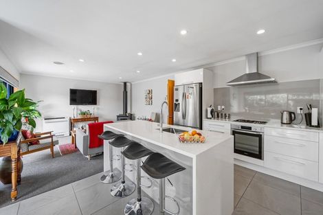 Photo of property in 18 Vanderbilt Place, Halswell, Christchurch, 8025