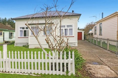 Photo of property in 11 Empire Street, Dannevirke, 4930
