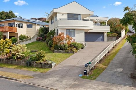 Photo of property in 18 Claydon Place, Ohope, 3121