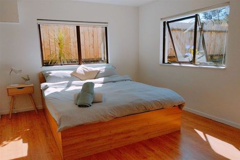 Photo of property in 18 Wylie Avenue, Sunnynook, Auckland, 0620