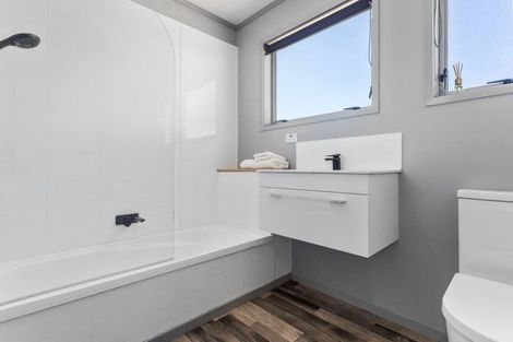 Photo of property in 20 Landscape Road, Coastlands, Whakatane, 3120