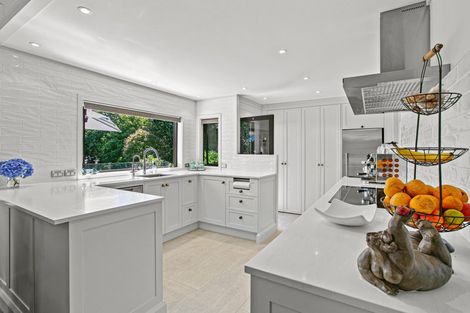 Photo of property in 36 Manutahi Road, Hillsborough, New Plymouth, 4372