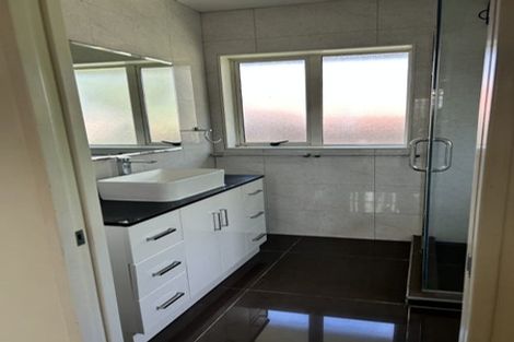 Photo of property in 55 Robin Brooke Drive, Flat Bush, Auckland, 2019