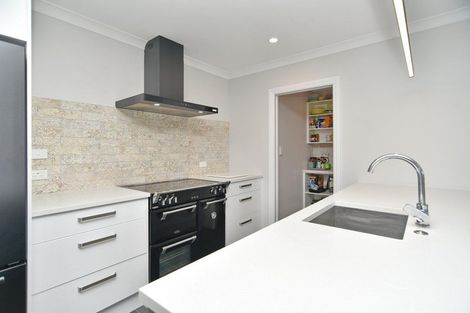 Photo of property in 106 Petries Road, Woodend, 7610