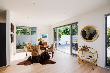 Photo of property in 23 Montgomery Terrace, Hokowhitu, Palmerston North, 4410