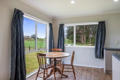 Photo of property in 421 Muhunoa West Road, Ohau, Levin, 5570