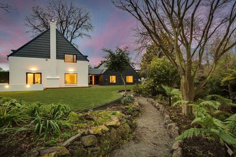 Photo of property in 142 Fendalton Road, Fendalton, Christchurch, 8052