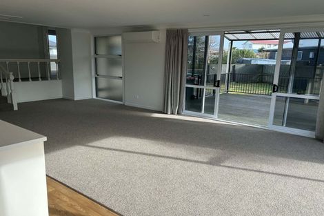 Photo of property in 28 Pukehina Parade, Pukehina, Te Puke, 3189