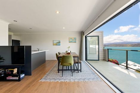 Photo of property in 29b Newport Terrace, Seatoun, Wellington, 6022