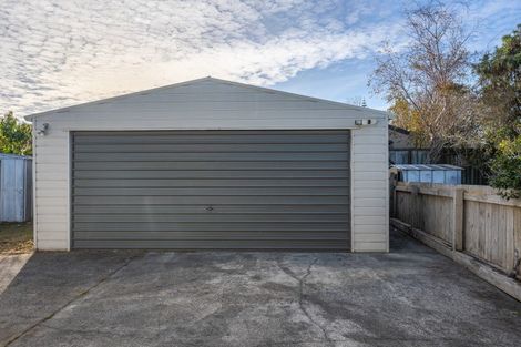 Photo of property in 4 Ross Grove, Paraparaumu, 5032