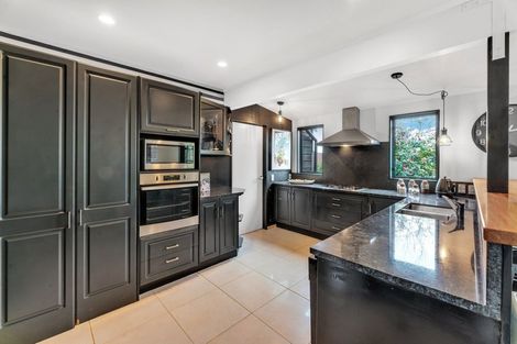 Photo of property in 287 Bucklands Beach Road, Bucklands Beach, Auckland, 2012