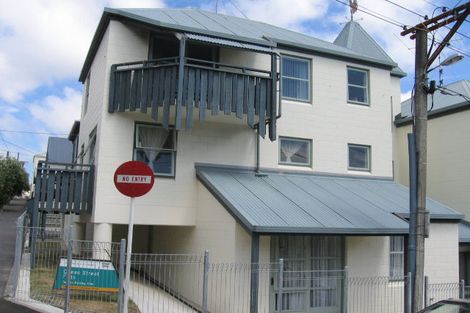 Photo of property in 40-42 Queen Street, Mount Victoria, Wellington, 6011