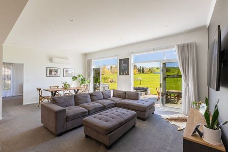 Photo of property in 100 Lindsay Road, Waipukurau, 4283
