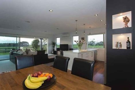 Photo of property in 407 Tikorangi Road East, Tikorangi, Waitara, 4383