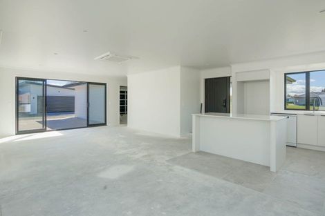 Photo of property in 16 Maison Way, Rangatira Park, Taupo, 3330