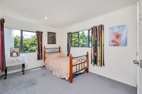 Photo of property in 2 Alcove Place, Totara Heights, Auckland, 2105