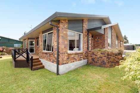 Photo of property in 54 Fairview Place, Te Puke, 3119
