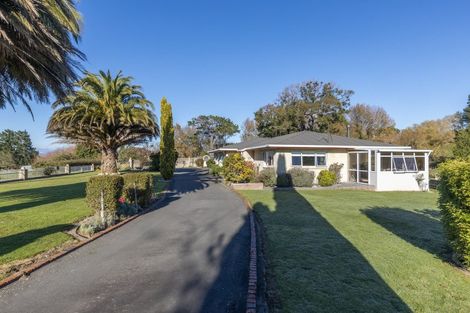 Photo of property in 208 Adelaide Road, Dannevirke, 4930