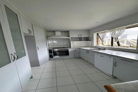 Photo of property in 71 Sandspit Road, Shelly Park, Auckland, 2014