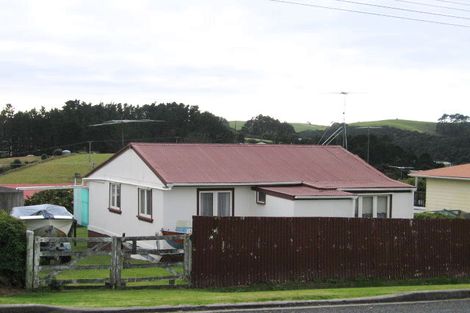 Photo of property in 12 Albert Street, Leigh, 0985