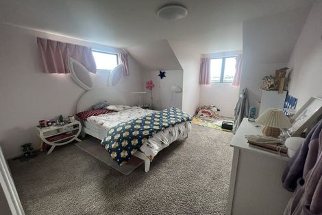 Photo of property in 2/7 Rhyl Place, Bryndwr, Christchurch, 8053