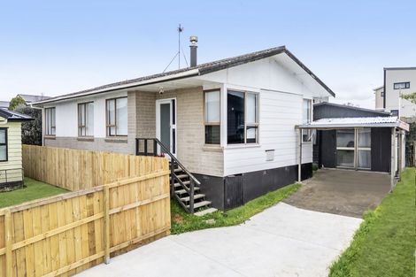 Photo of property in 26 Gambare Place, Wattle Downs, Auckland, 2103
