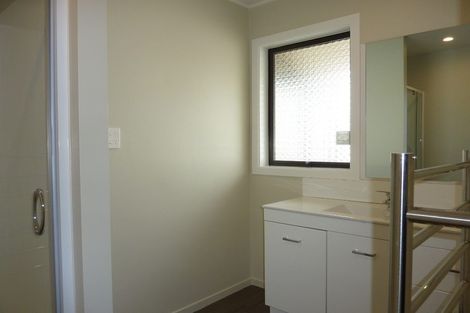 Photo of property in 2/21 Finsbury Street, Islington, Christchurch, 8042
