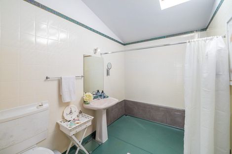 Photo of property in 15 Harmans Road, Lyttelton, 8082