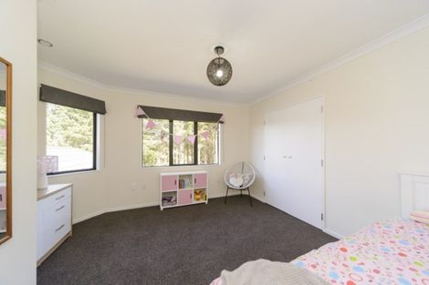 Photo of property in 302 Ngahere Park Road, Turitea, Palmerston North, 4472