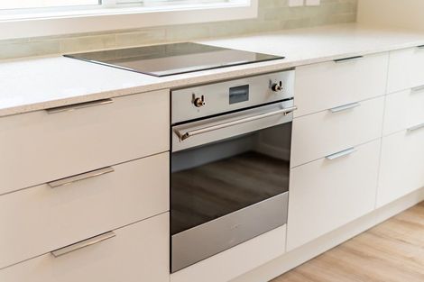 Photo of property in 70b Heretaunga Square, Silverstream, Upper Hutt, 5019