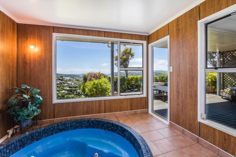 Photo of property in 11 Mercury Way, Whitby, Porirua, 5024