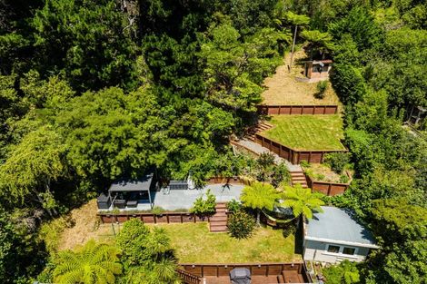 Photo of property in 35 Walter Road, Lowry Bay, Lower Hutt, 5013