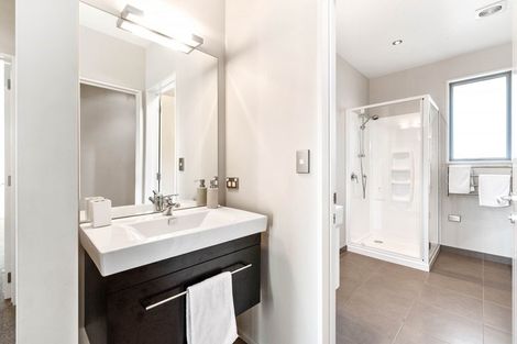 Photo of property in 5 Sunnyside Lane, Wanaka, 9305