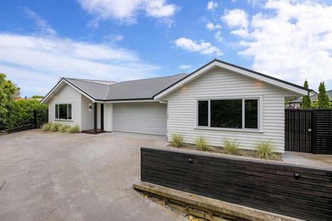 Photo of property in 1 Waimarama Court, Roslyn, Palmerston North, 4414
