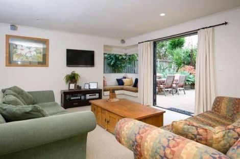 Photo of property in 9a Grassways Avenue, Pakuranga, Auckland, 2010