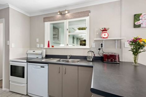 Photo of property in 7 Burns Grove, Trentham, Upper Hutt, 5018