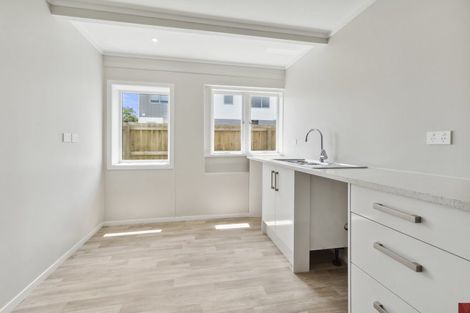 Photo of property in 68 Clevedon Road, Papakura, 2110