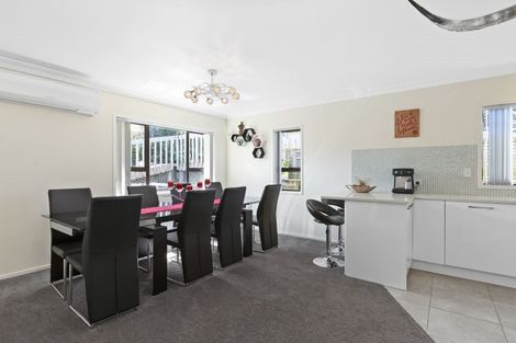 Photo of property in 1/15 Eastwood Rise, Browns Bay, Auckland, 0630