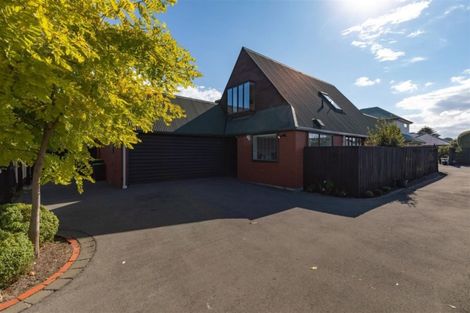 Photo of property in 2/145a Blighs Road, Strowan, Christchurch, 8052